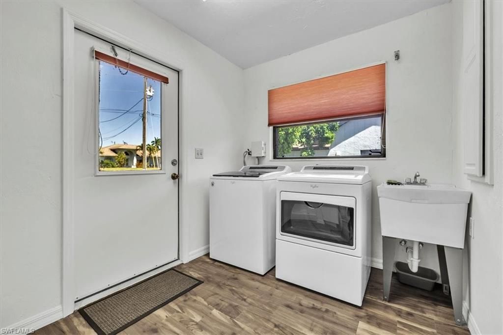 6070 Anchorline Ct, North Fort Myers, FL 33917 Photo