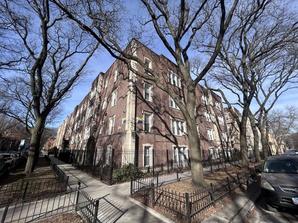 7344 N Damen Avenue , Unit 1, Chicago, IL 60645