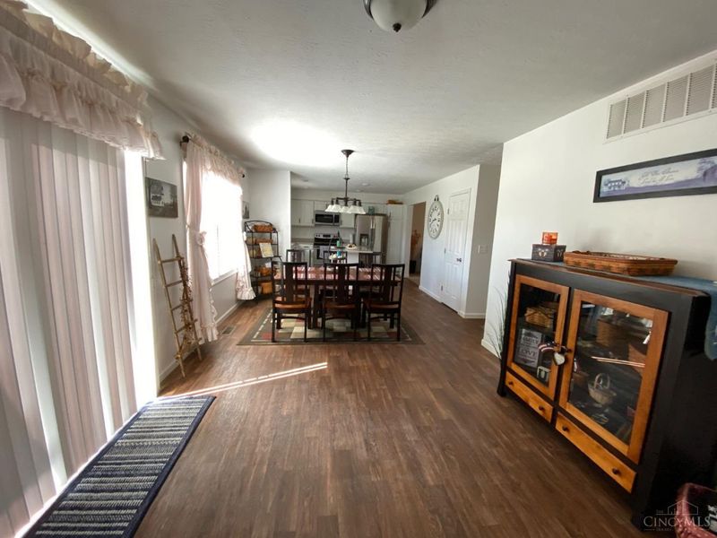 946 Brunswick Drive, Perry Twp, OH 45118 Photo 14