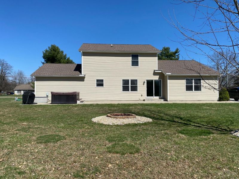 946 Brunswick Drive, Perry Twp, OH 45118 Photo 3