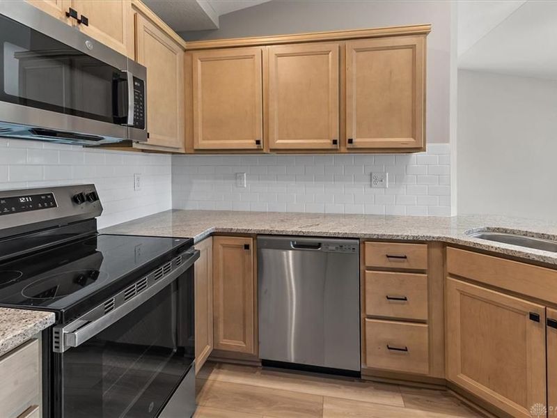 501 Greendell Bend, Unit 757-305, Fairborn, OH 45324 Photo 4