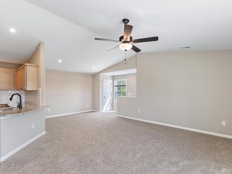 501 Greendell Bend, Unit 757-305, Fairborn, OH 45324 Photo 7