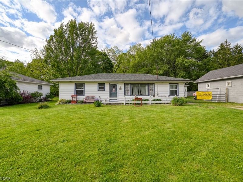 2161 Savoy Avenue, Akron, OH 44305 Photo 2