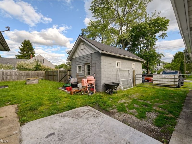 2161 Savoy Avenue, Akron, OH 44305 Photo 39