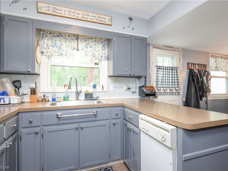 2161 Savoy Avenue, Akron, OH 44305 Photo 9