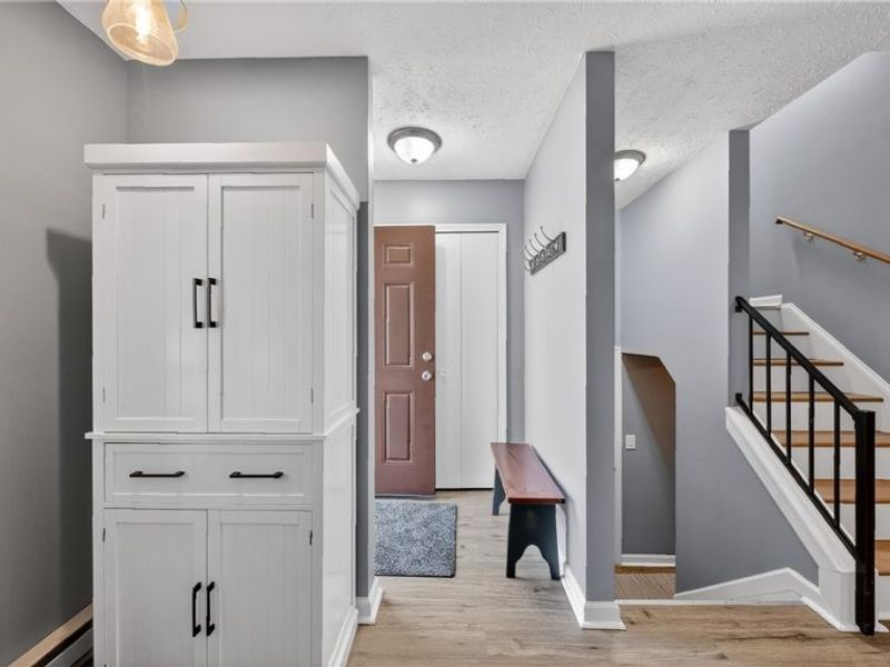 5236 Creekside Boulevard, Brunswick Hills, OH 44212 Photo 10