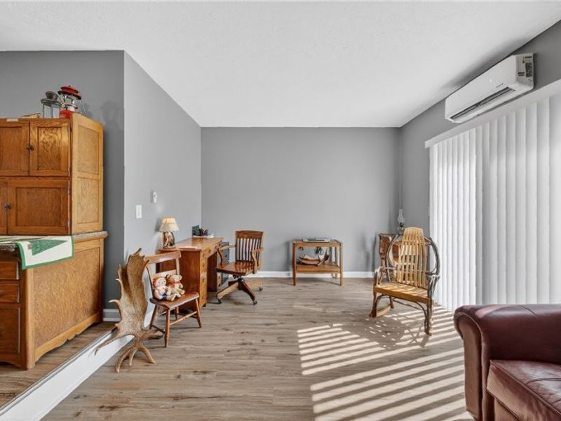 5236 Creekside Boulevard, Brunswick Hills, OH 44212 Photo 18