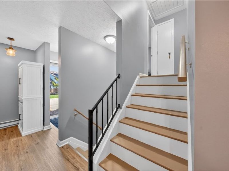 5236 Creekside Boulevard, Brunswick Hills, OH 44212 Photo 19