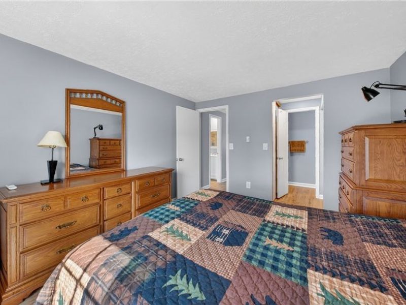 5236 Creekside Boulevard, Brunswick Hills, OH 44212 Photo 29