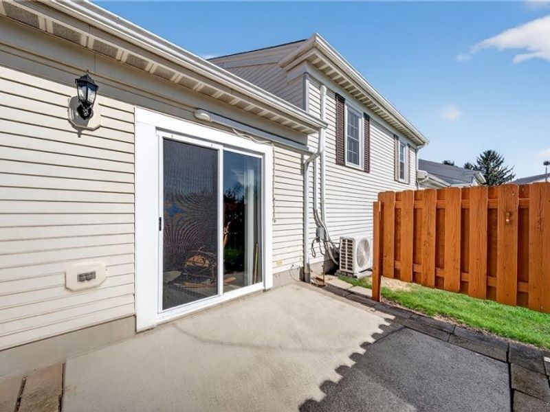 5236 Creekside Boulevard, Brunswick Hills, OH 44212 Photo 35