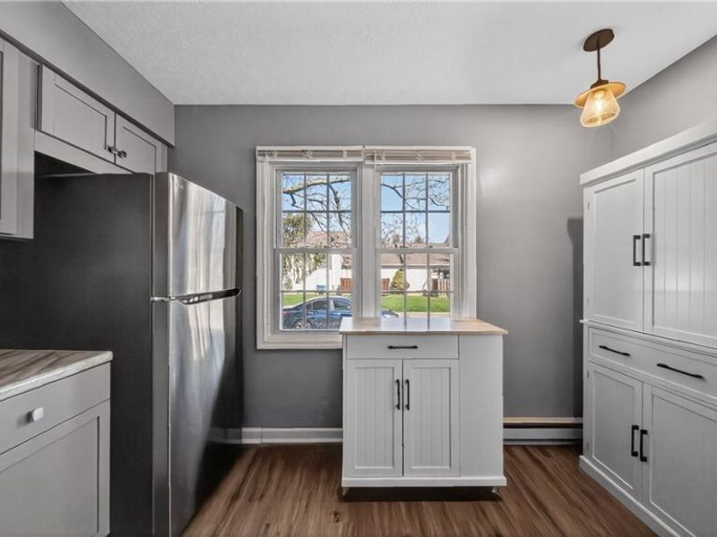 5236 Creekside Boulevard, Brunswick Hills, OH 44212 Photo 6