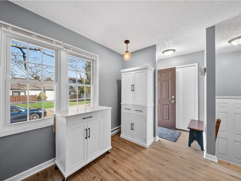 5236 Creekside Boulevard, Brunswick Hills, OH 44212 Photo 7