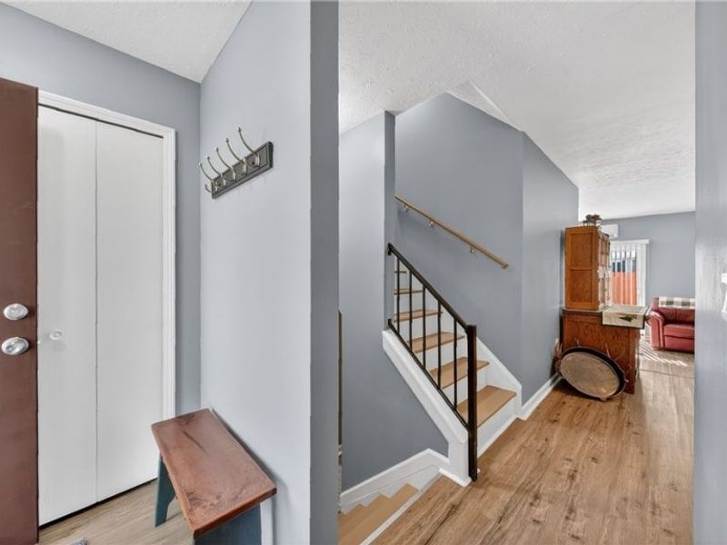 5236 Creekside Boulevard, Brunswick Hills, OH 44212 Photo 8