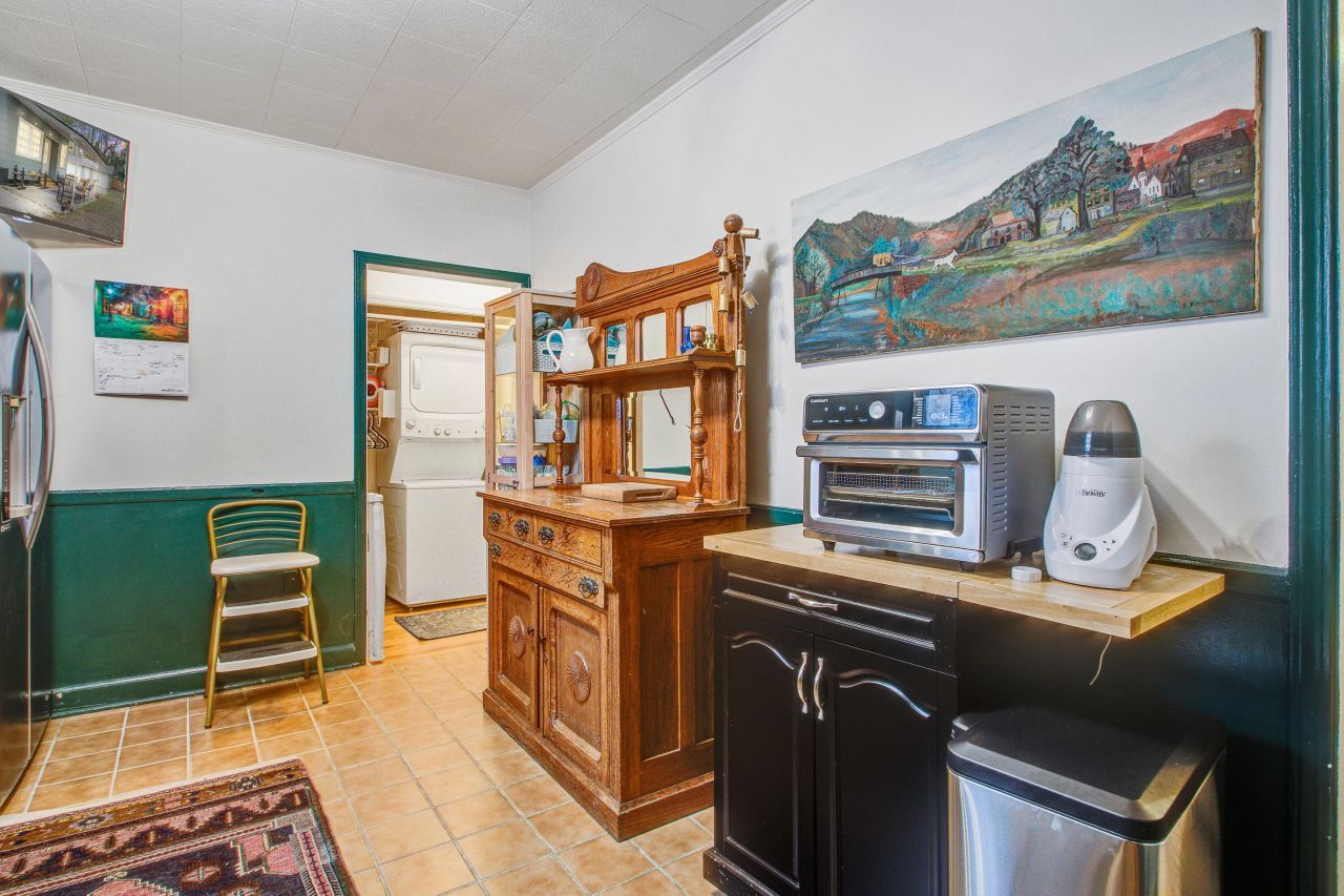 4420 S Rhett Avenue Photo 10