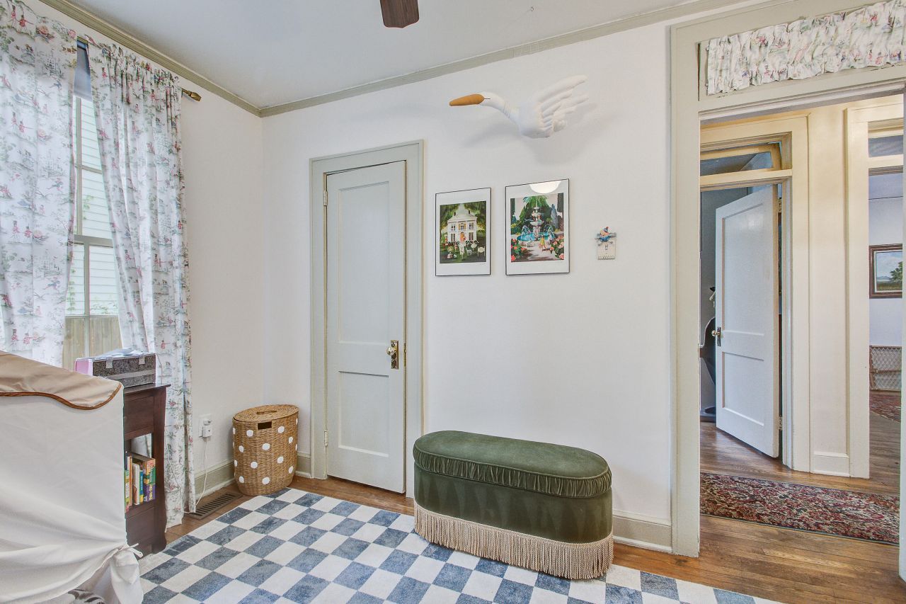 4420 S Rhett Avenue Photo 17