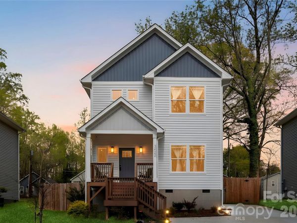 3422 Peligreni Street, Charlotte, NC 28208
