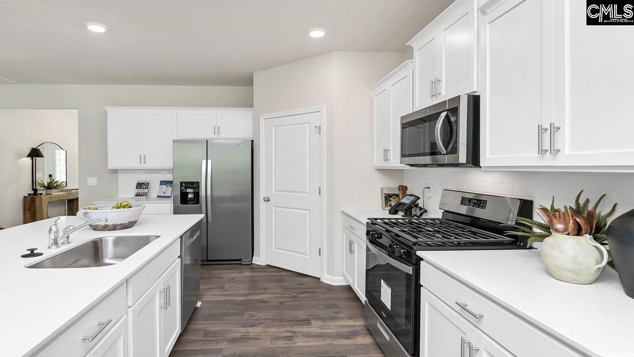 415 Lancashire Lane Photo 10