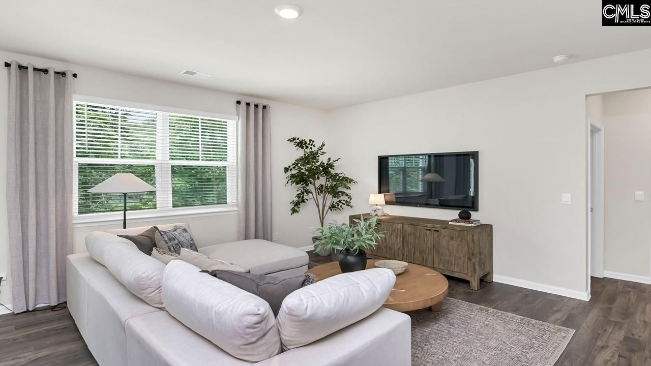 415 Lancashire Lane Photo 16