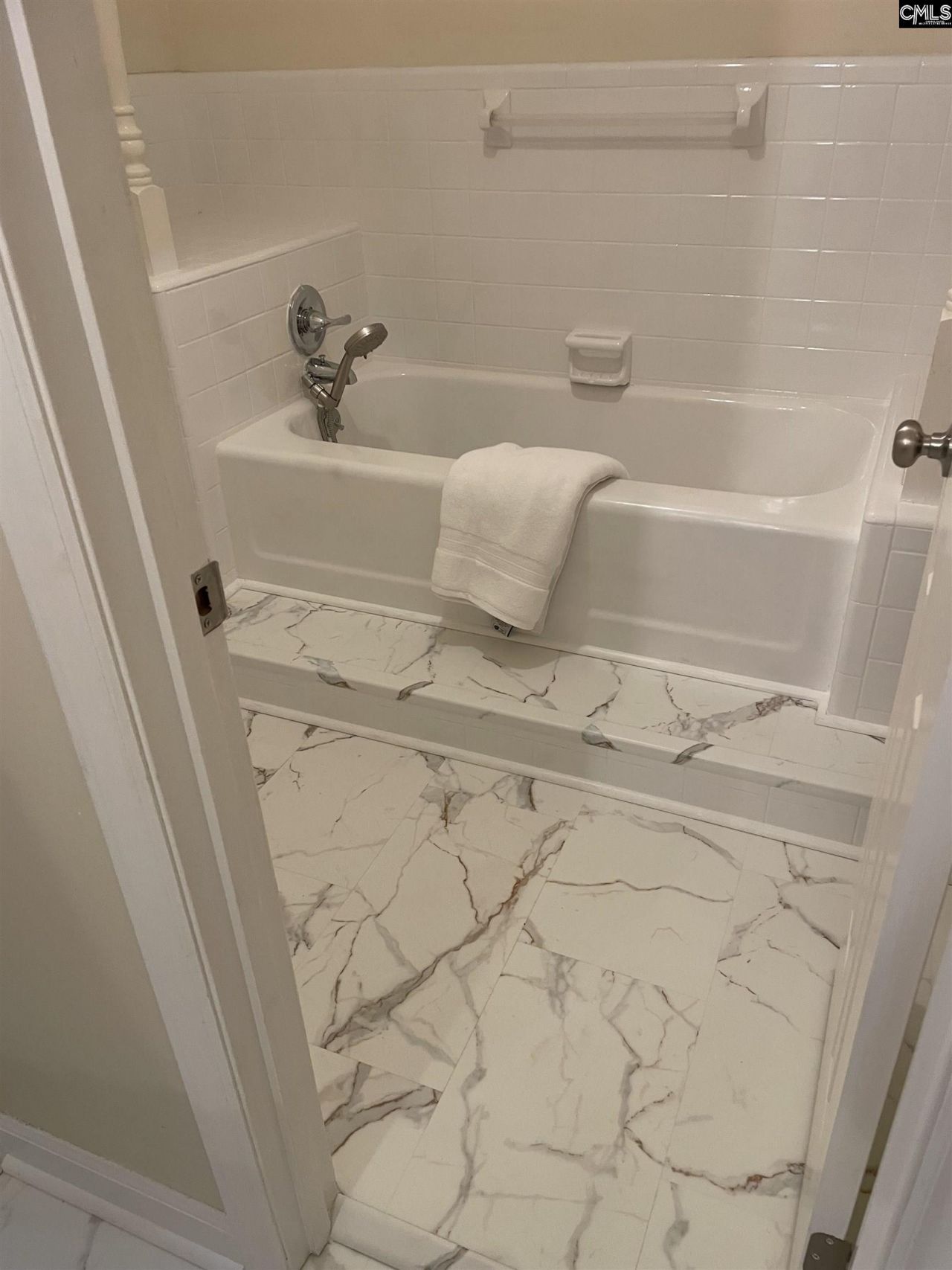 2204 Bee Ridge Road  Photo 26