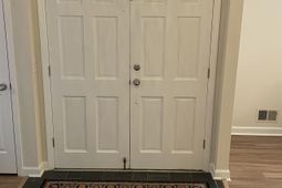 2204 Bee Ridge Road  photo 4