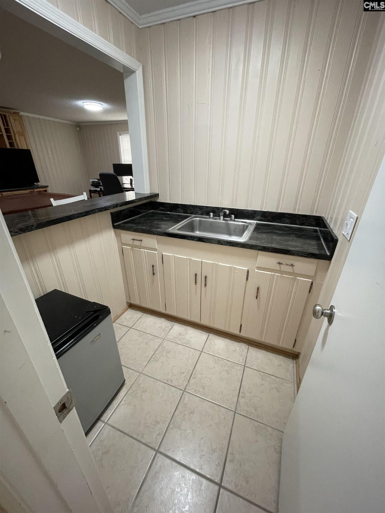 2204 Bee Ridge Road  Photo 31