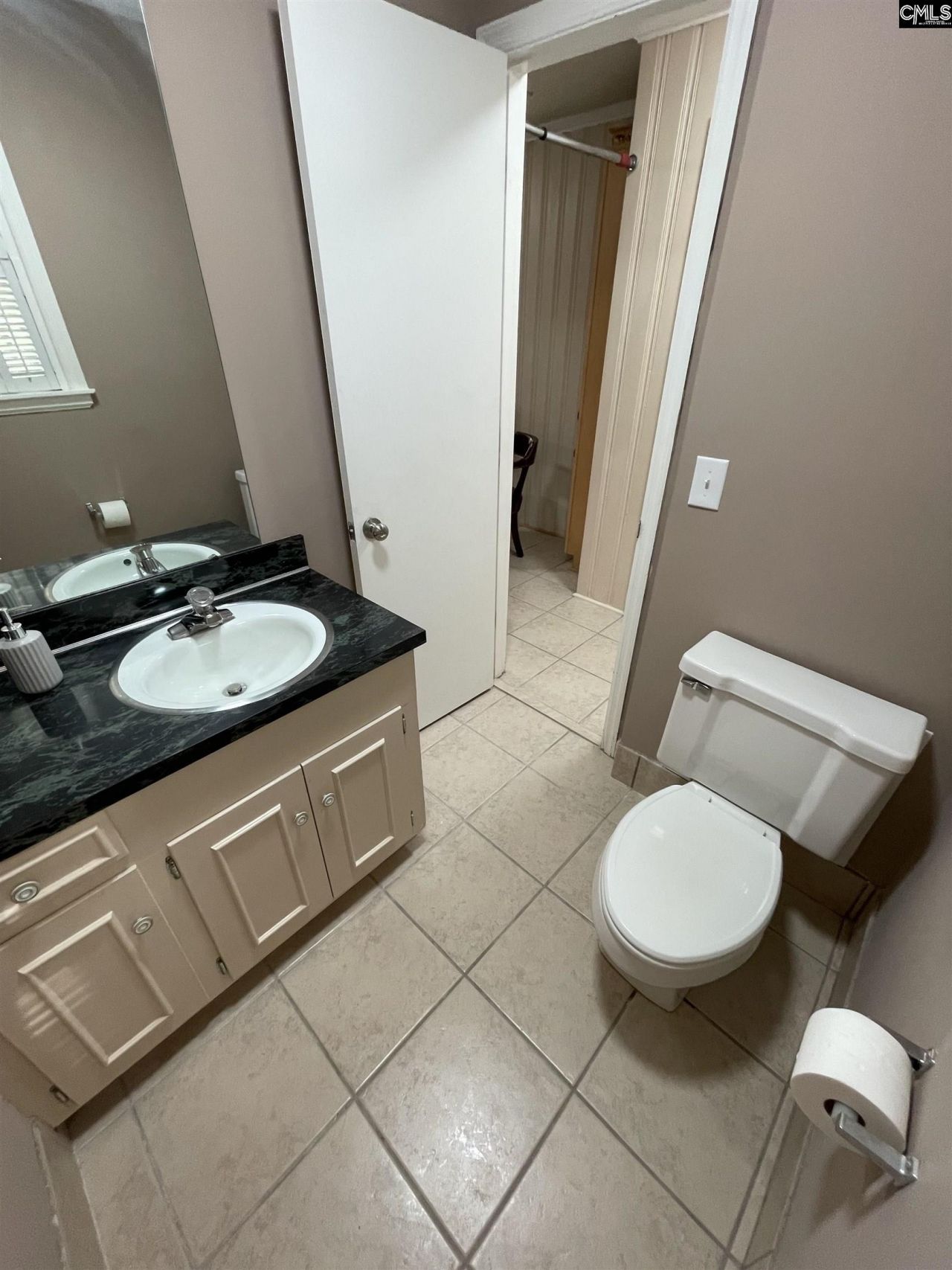 2204 Bee Ridge Road  Photo 32