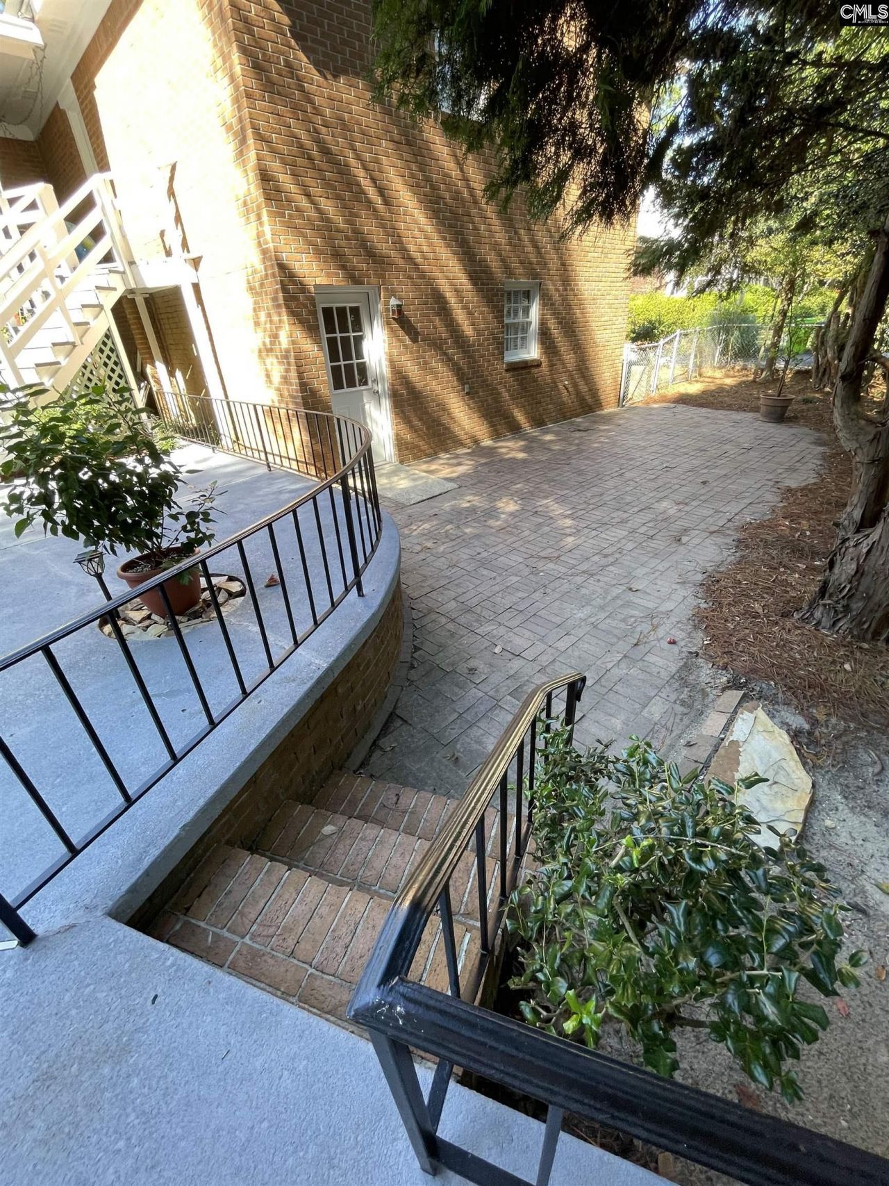 2204 Bee Ridge Road  Photo 48