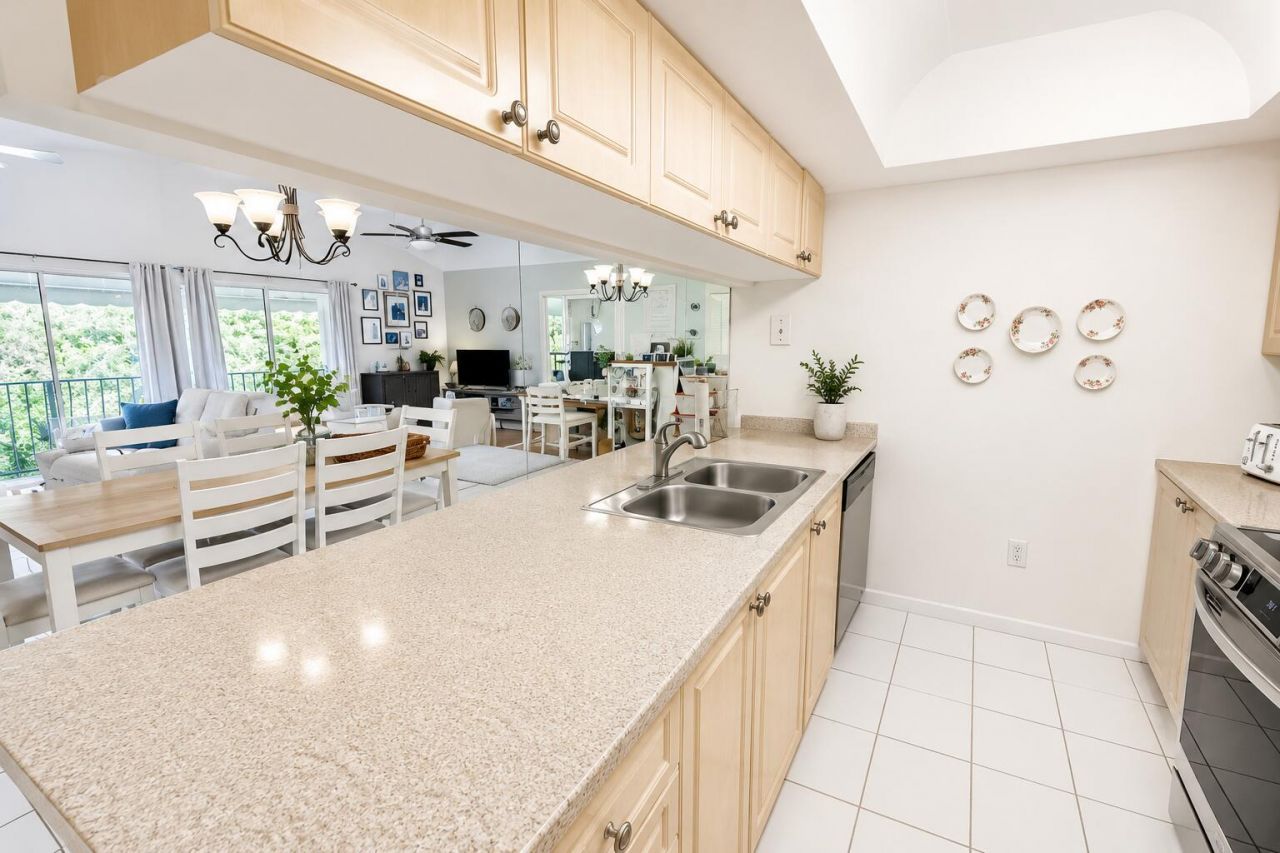 179 Waterside Drive, Unit 179, Hypoluxo, FL 33462 Photo