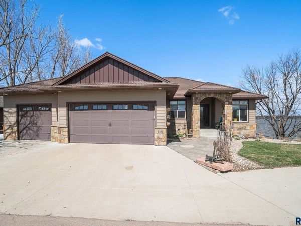 5381 South Shore Dr, Chester, SD 57016