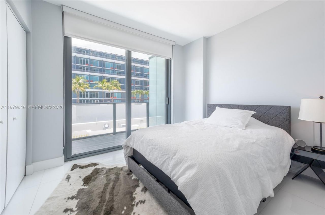 1300 S Miami Ave, Unit 1206, Miami, FL 33130 Photo