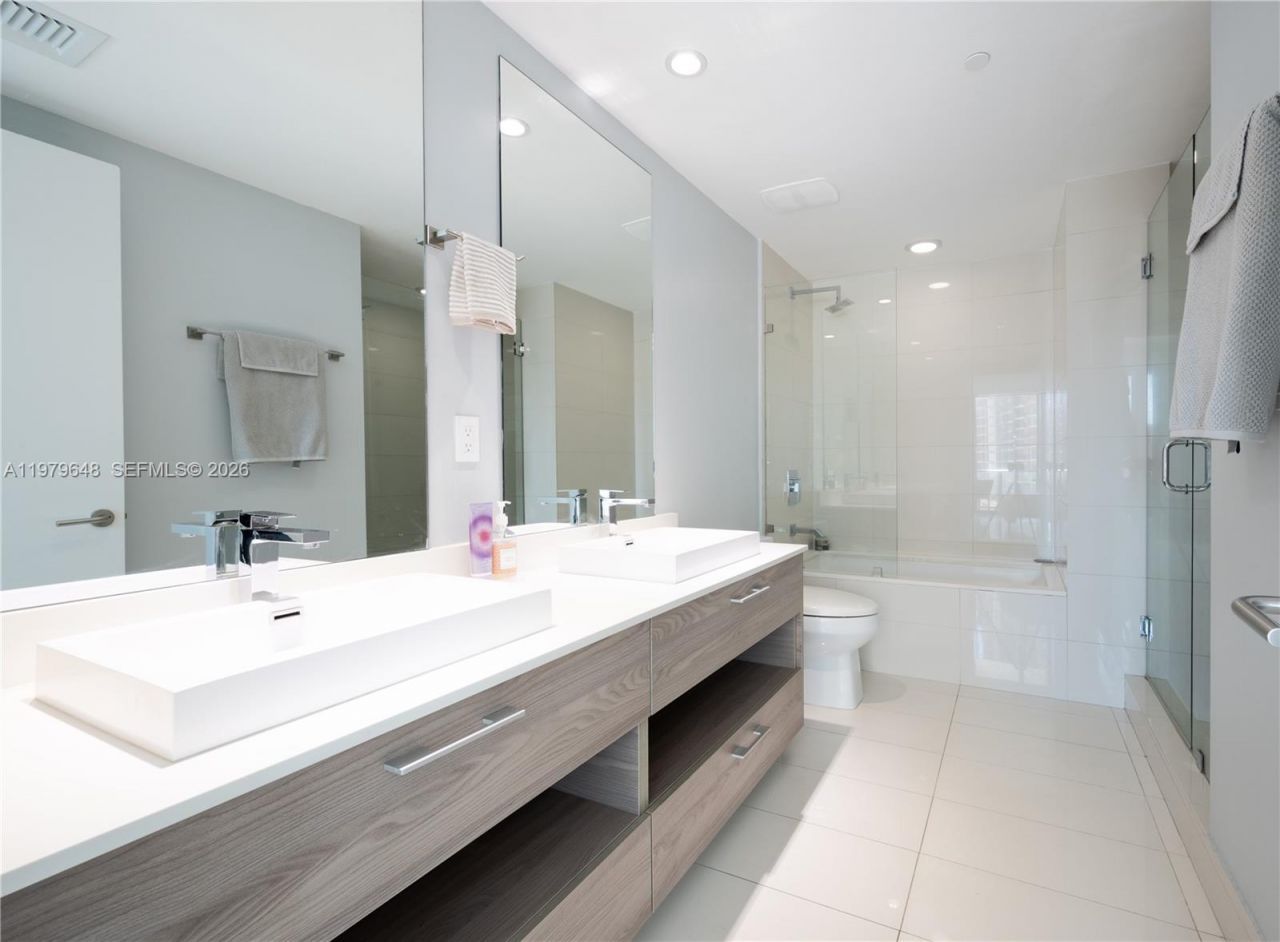 1300 S Miami Ave, Unit 1206, Miami, FL 33130 Photo