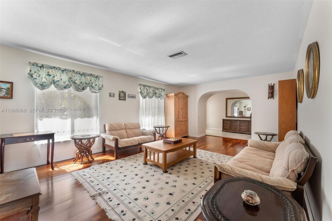 11101 NW 26th Dr, Coral Springs, FL 33065 Photo