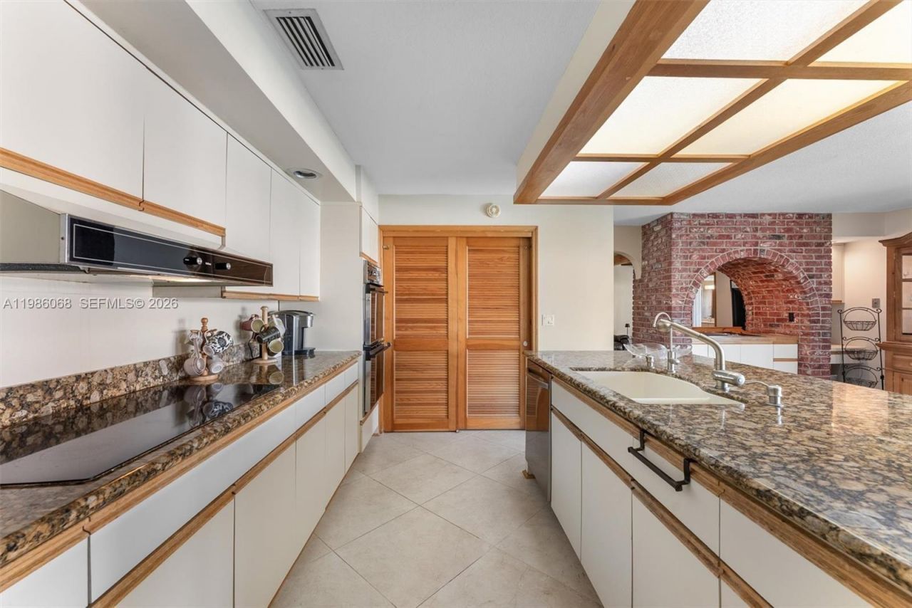 11101 NW 26th Dr, Coral Springs, FL 33065 Photo