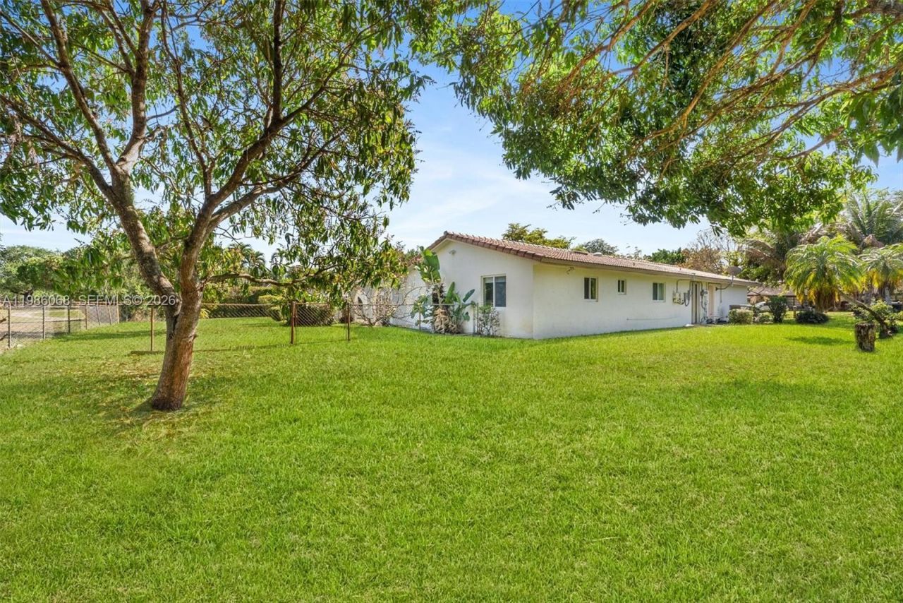 11101 NW 26th Dr, Coral Springs, FL 33065 Photo