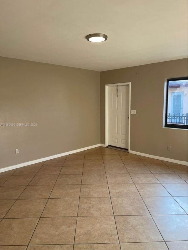 98 NE 71st St, Unit 2, Miami, FL 33138 Photo