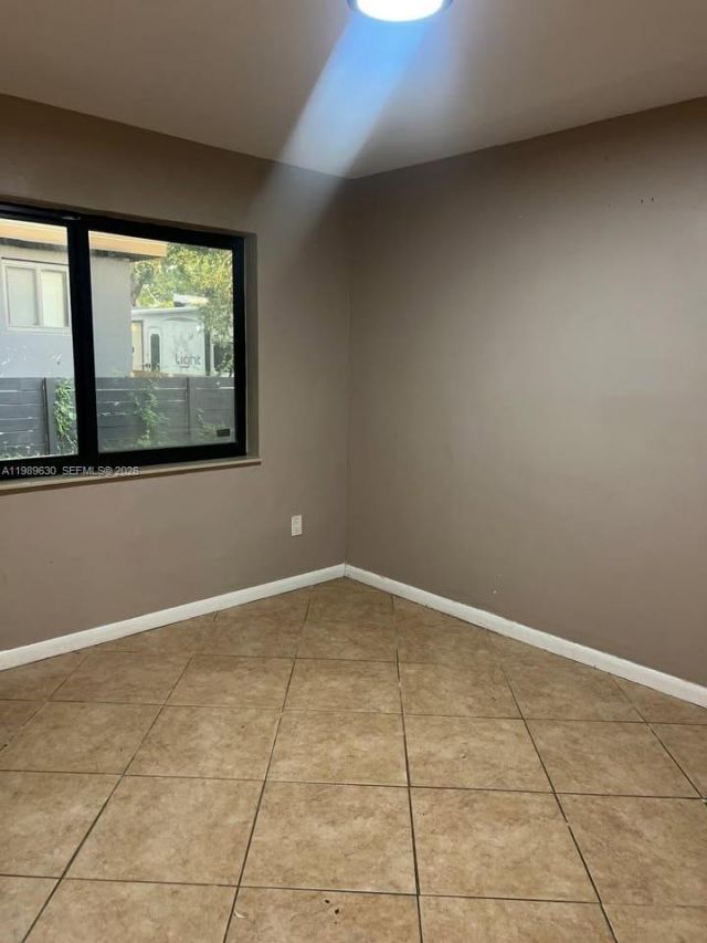 98 NE 71st St, Unit 2, Miami, FL 33138 Photo