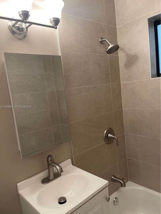 98 NE 71st St, Unit 2, Miami, FL 33138 Photo