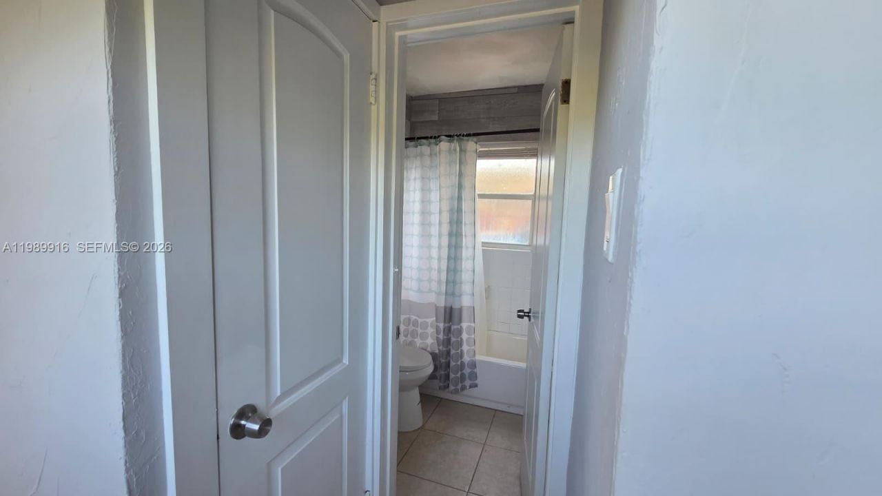 1430 NW 7th St , Fort Lauderdale, FL 33311 Photo