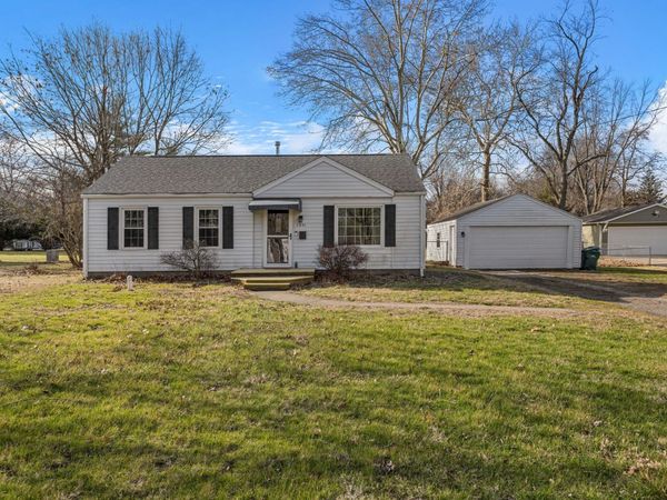 1351 W Pershing Road, Decatur, IL 62526