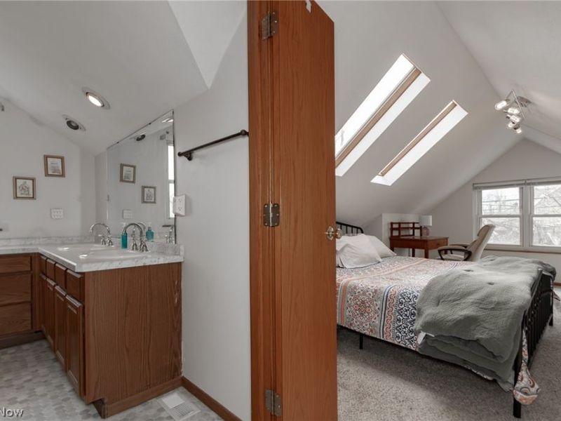 5718 Delora Avenue, Brooklyn, OH 44144 Photo 17