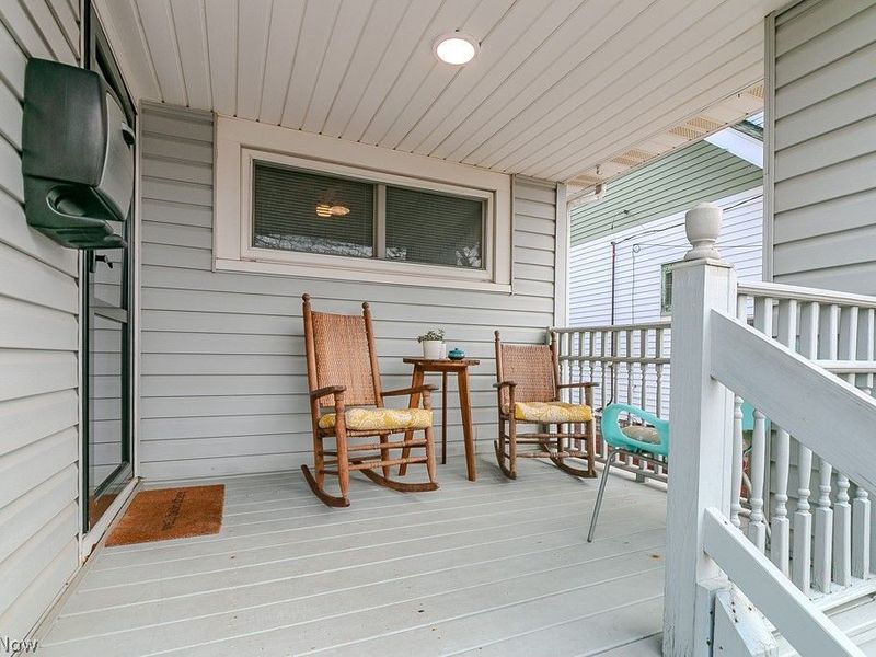 5718 Delora Avenue, Brooklyn, OH 44144 Photo 2