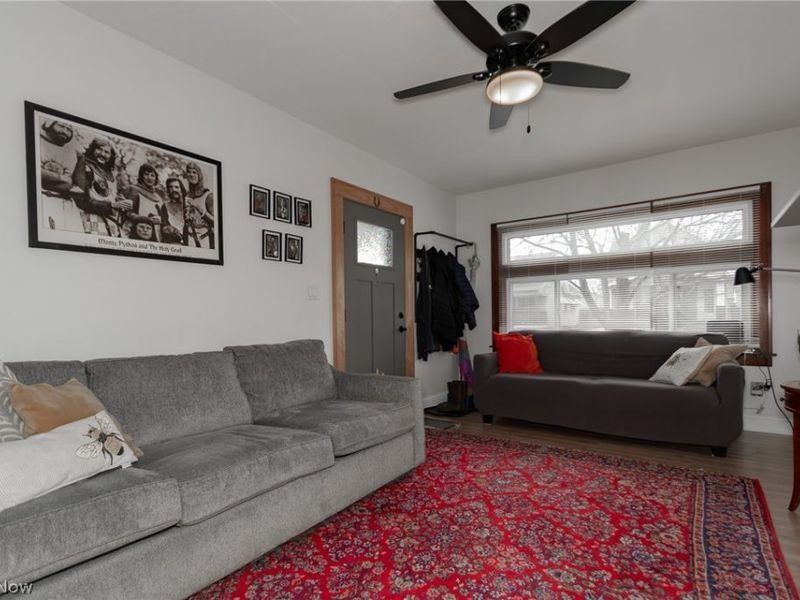 5718 Delora Avenue, Brooklyn, OH 44144 Photo 3