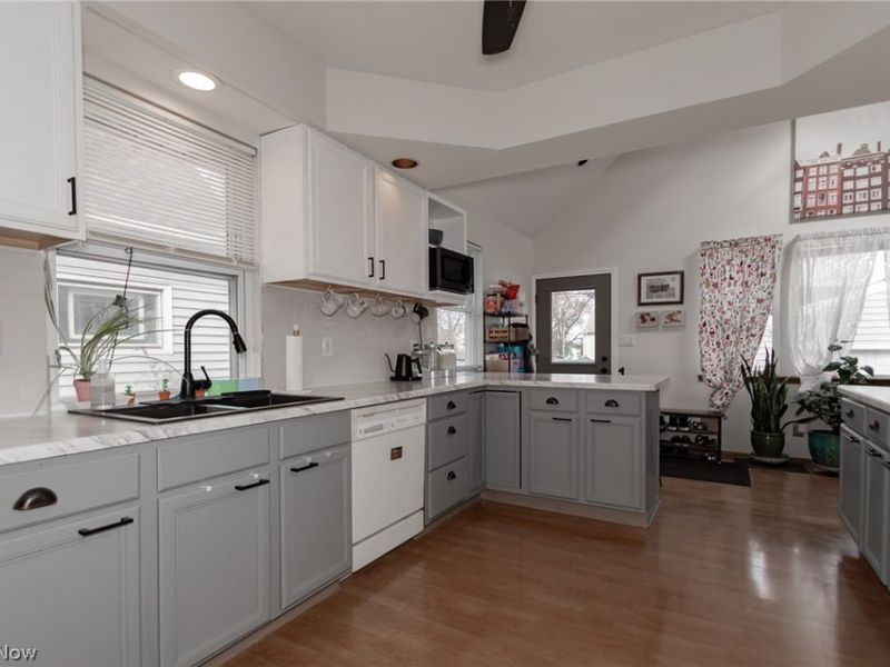 5718 Delora Avenue, Brooklyn, OH 44144 Photo 8