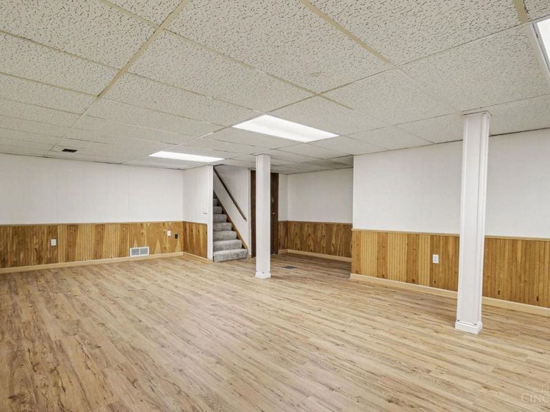 1899 Berkshire, Cincinnati, OH 45230 Photo 20