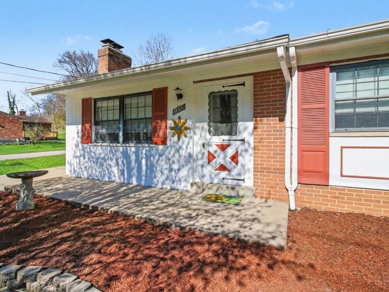 1899 Berkshire, Cincinnati, OH 45230 Photo 3