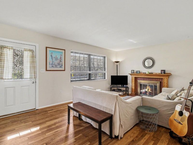 1899 Berkshire, Cincinnati, OH 45230 Photo 4