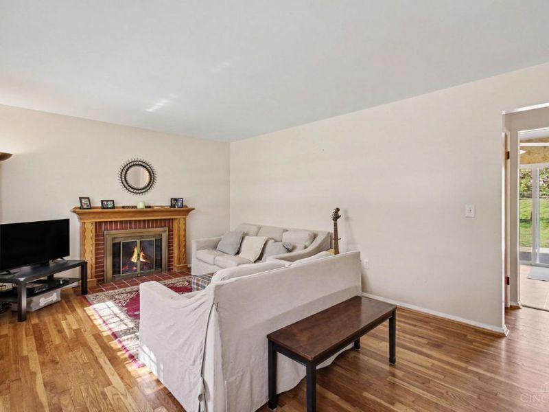 1899 Berkshire, Cincinnati, OH 45230 Photo 5