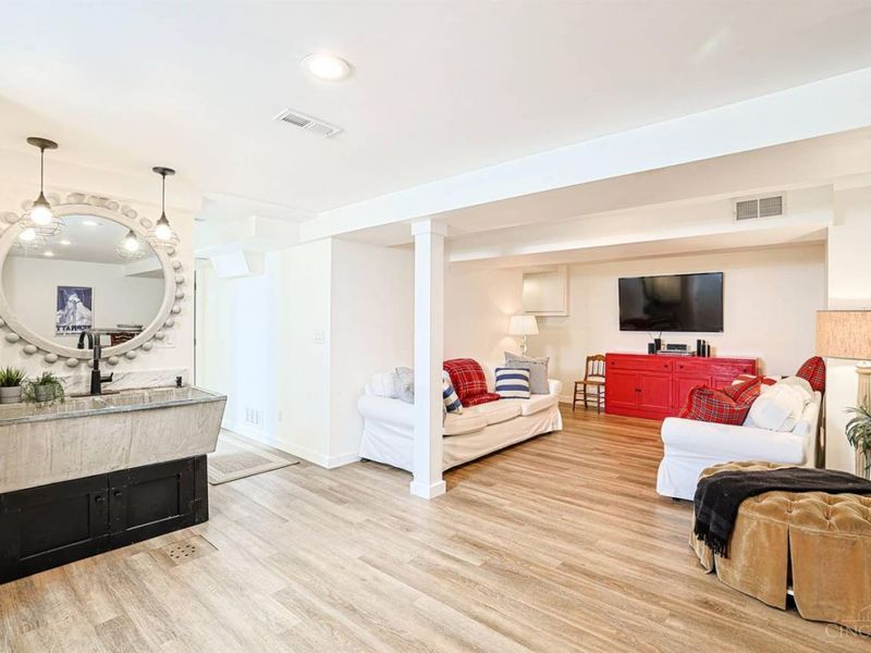 5831 Belleview Avenue, Blue Ash, OH 45242 Photo 17