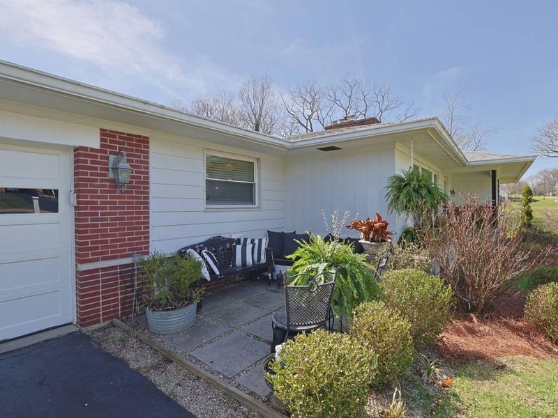 5831 Belleview Avenue, Blue Ash, OH 45242 Photo 2