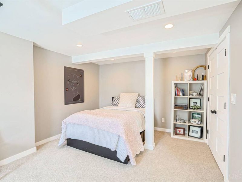 5831 Belleview Avenue, Blue Ash, OH 45242 Photo 21